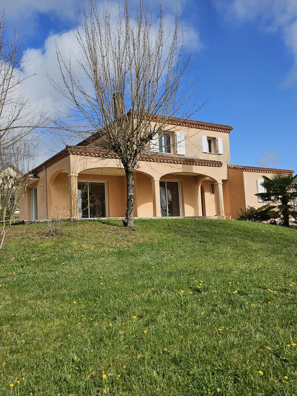 Maison - 145 m² - 4 pièces
