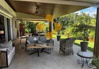 Maison - 150 m² - 5 pièces