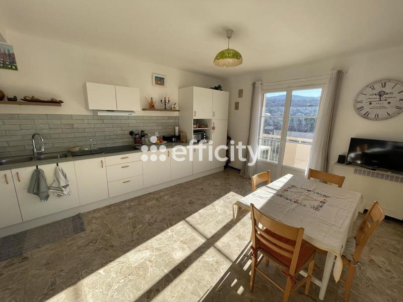 Appartement - 157 m² - 7 pièces