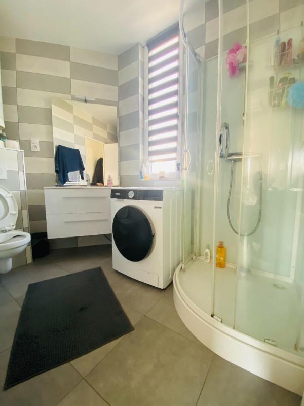 Appartement - 213 m² - 9 pièces