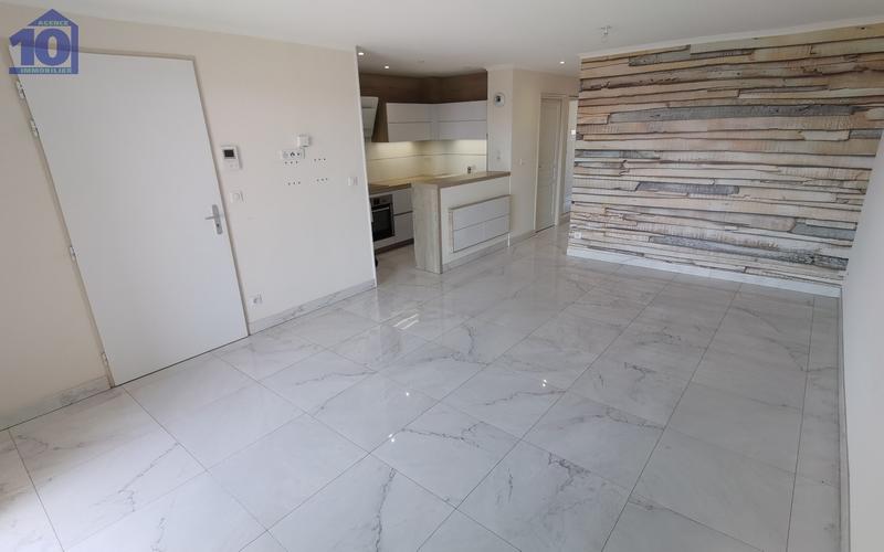 Appartement sur toit - 57 m² - 3 pièces