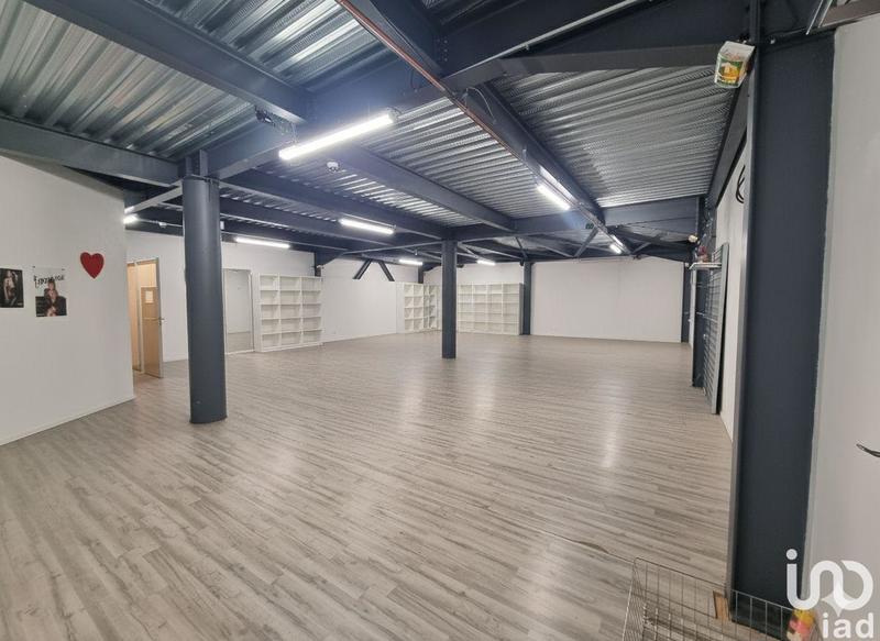 Local commercial - 552 m²