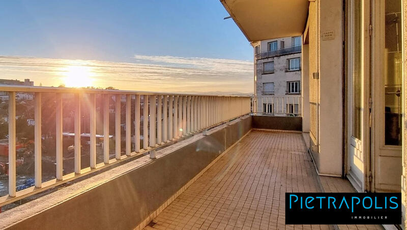 Appartement - 93 m² - 4 pièces