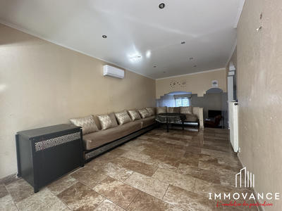 Maison - 99 m² - 5 pièces