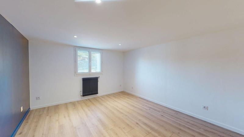 Maison - 96 m² - 3 pièces