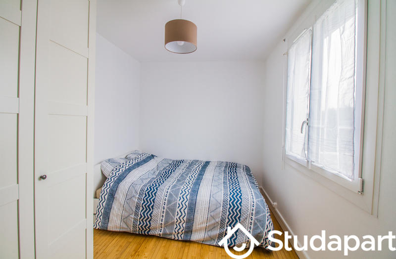 Chambre - 10 m² - 1 pièce