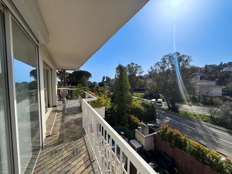 Appartement - 110 m² - 3 pièces