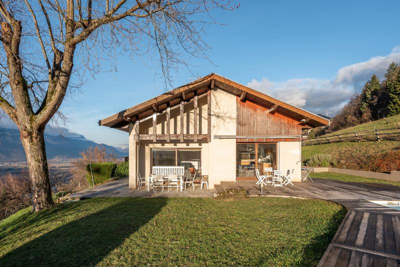 Maison - 162 m² - 5 pièces