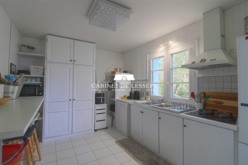 Maison - 140 m² - 6 pièces