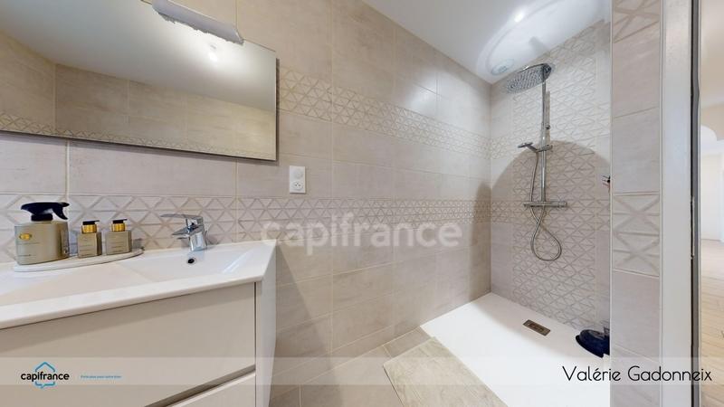 Maison - 96 m² - 5 pièces