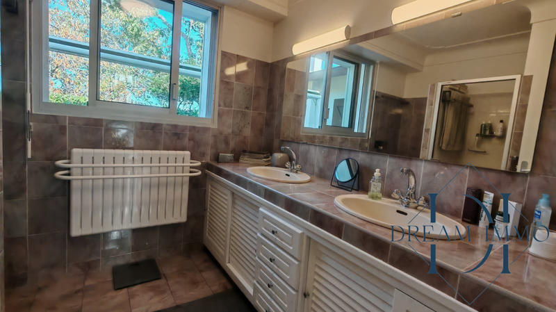 Maison - 140 m² - 4 pièces