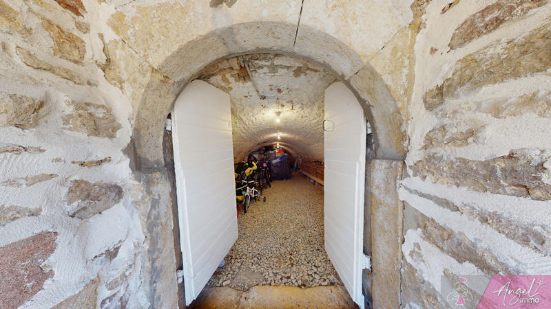 Maison de village - 200 m² - 7 pièces