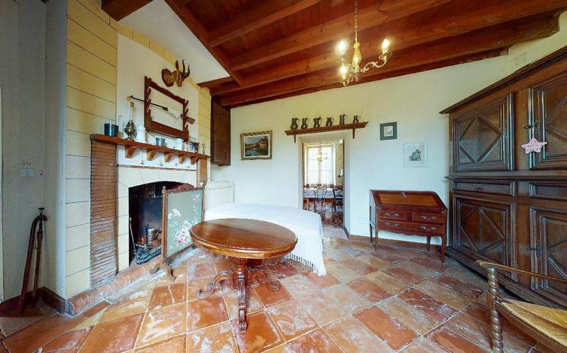 Maison traditionnelle - 315 m² - 12 pièces