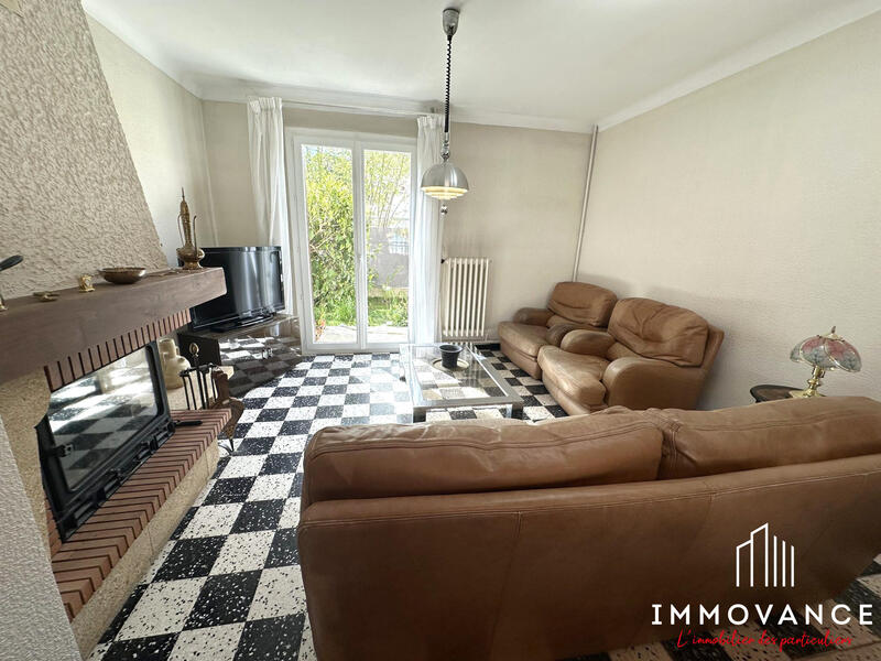 Maison - 95 m² - 5 pièces