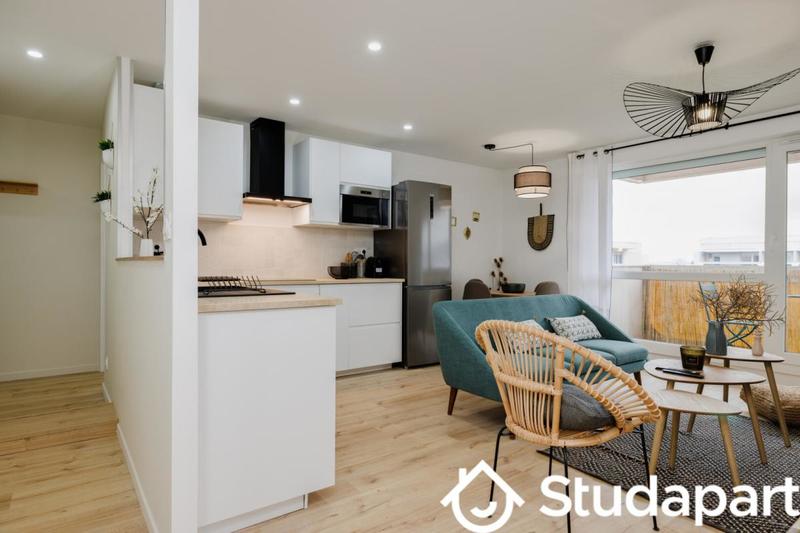 Chambre - 9 m² - 1 pièce