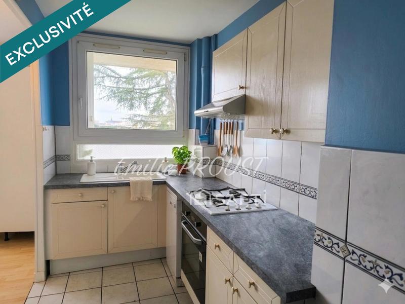 Appartement - 90 m² - 5 pièces