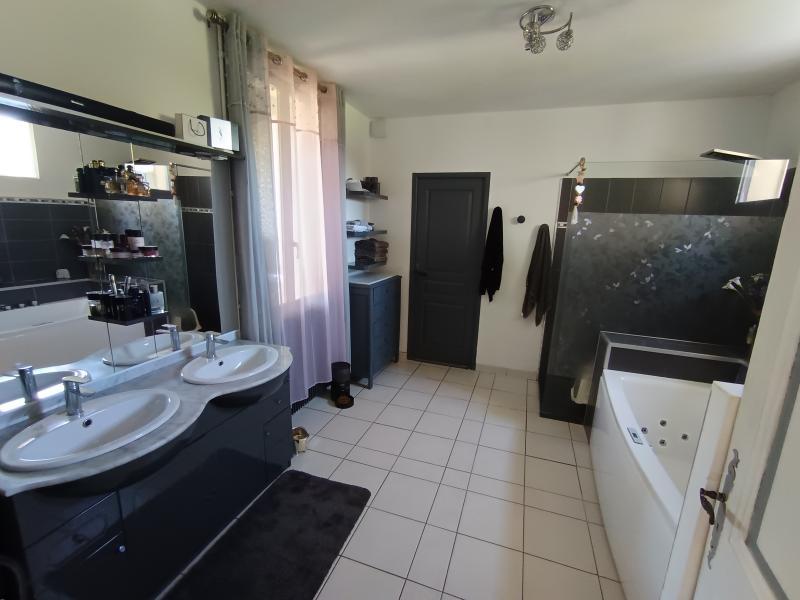 Longère - 282 m² - 12 pièces