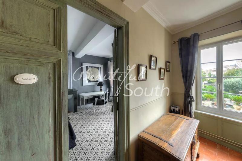 Hôtel particulier - 483 m² - 10 pièces