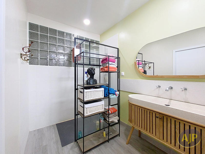 Maison - 160 m² - 5 pièces