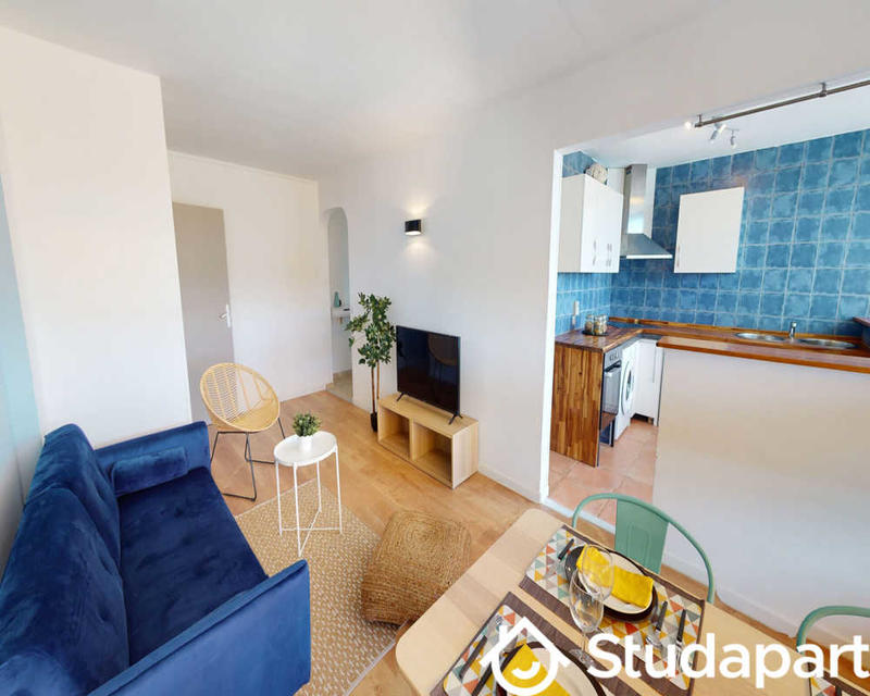 Chambre - 100 m² - 1 pièce