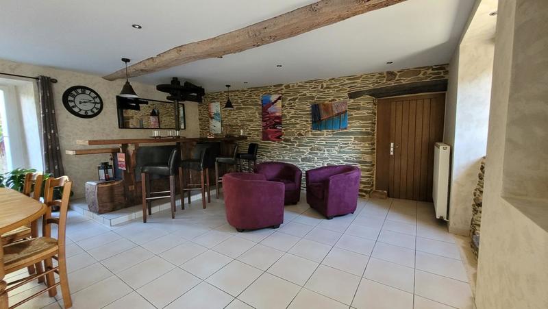 Longère - 210 m² - 8 pièces