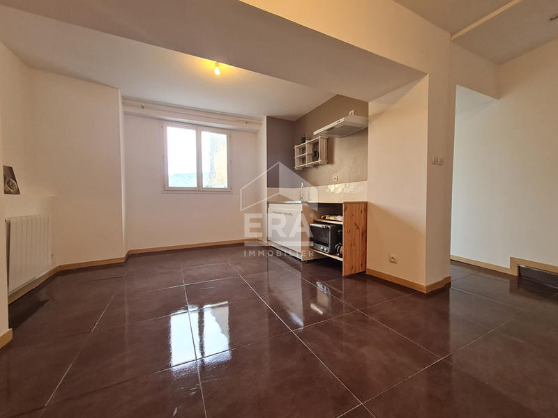 Maison - 100 m² - 6 pièces