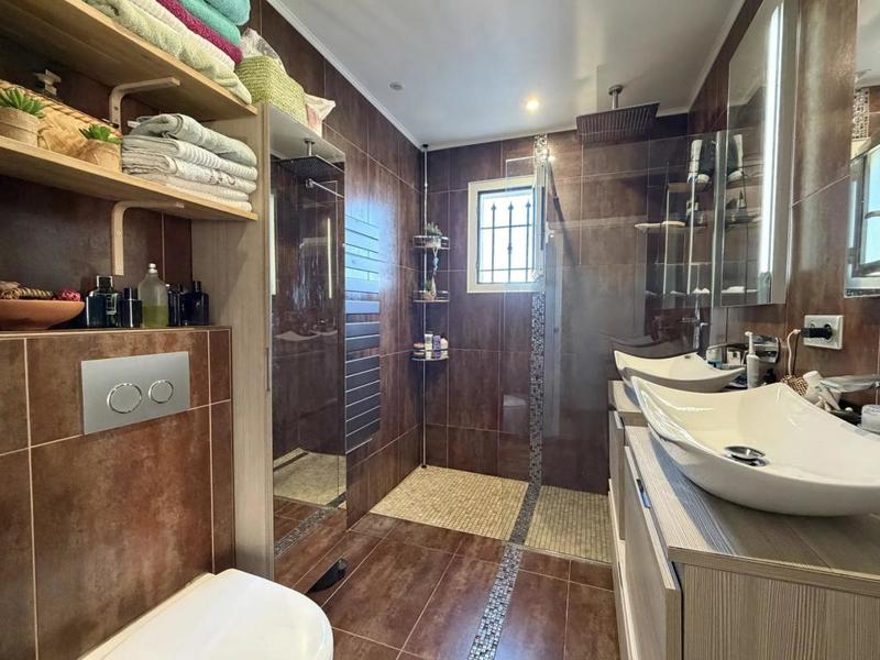 Villa - 160 m² - 5 pièces