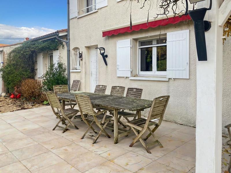 Maison - 234 m² - 6 pièces