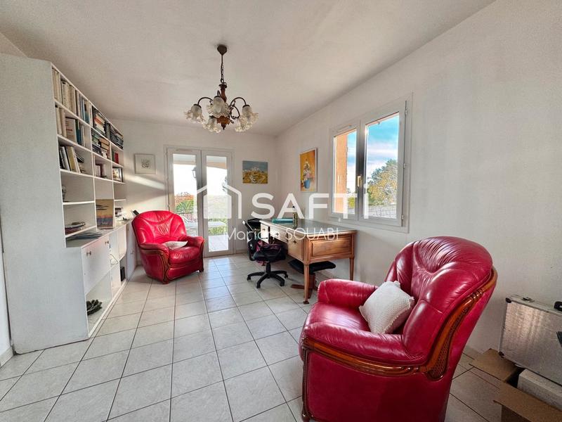 Maison - 235 m² - 7 pièces