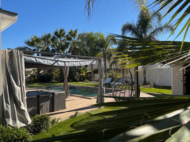 Maison - 200 m² - 6 pièces