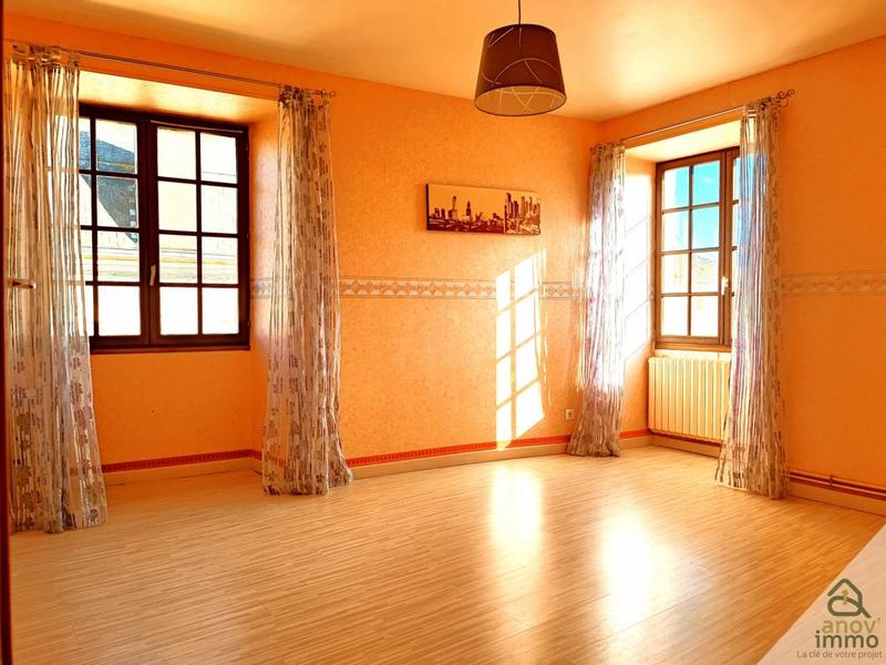 Maison de village - 243 m² - 10 pièces