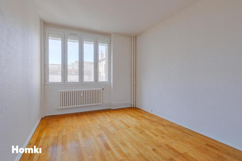 Appartement - 75 m² - 3 pièces