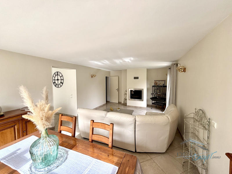 Maison - 252 m² - 8 pièces