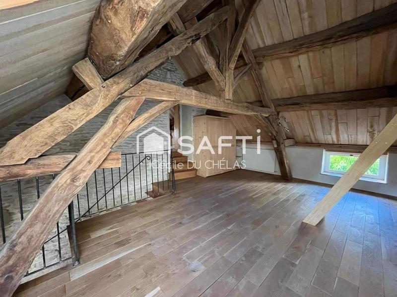 Maison - 212 m² - 6 pièces