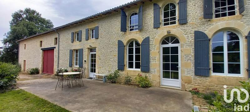 Maison - 263 m² - 5 pièces
