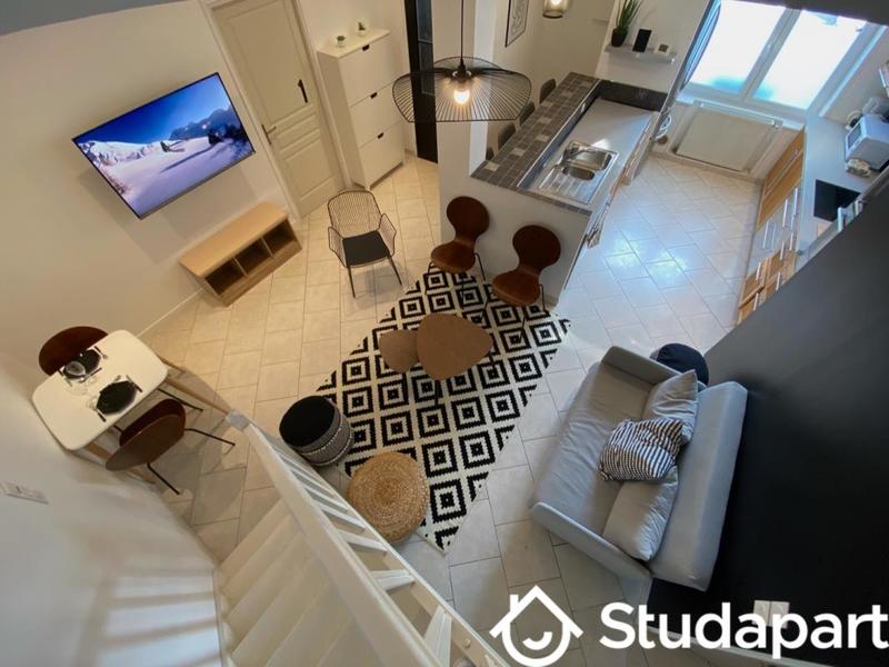 Chambre - 10 m² - 1 pièce