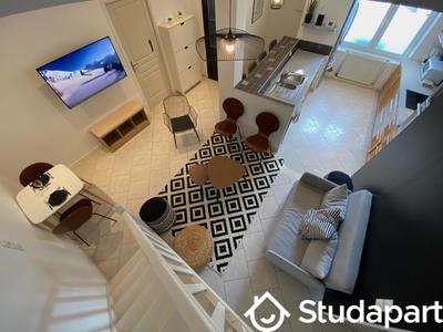 Chambre - 10 m² - 1 pièce