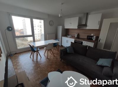 Chambre - 11 m² - 1 pièce