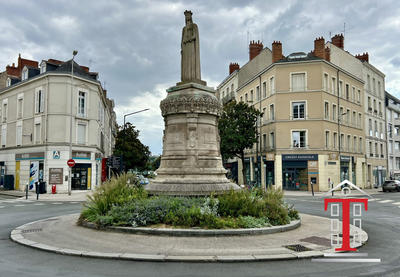 Local commercial - 347 m²