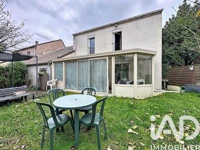 Maison - 110 m² - 6 pièces