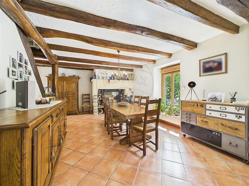 Corps de ferme - 262 m² - 6 pièces