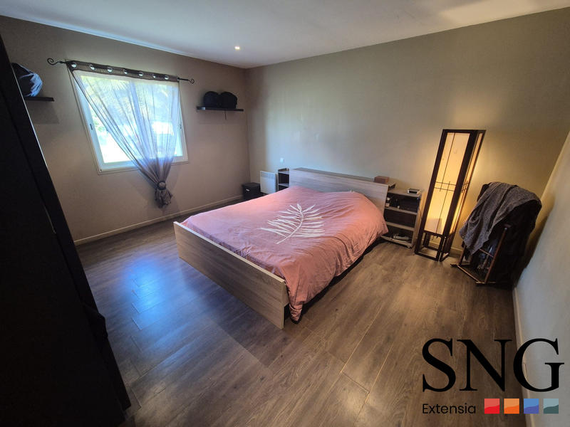 Maison - 177 m² - 8 pièces