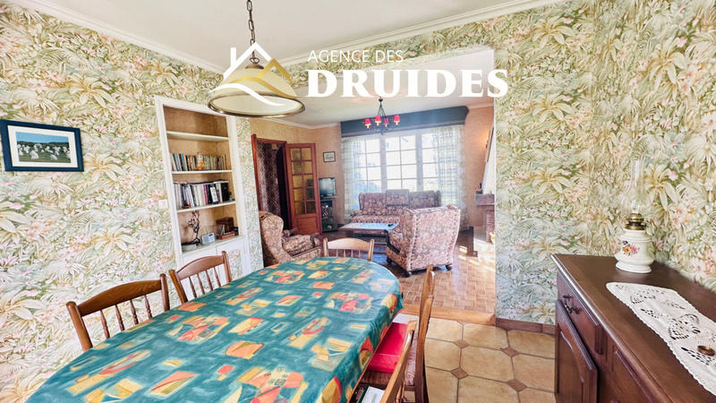 Maison - 90 m² - 5 pièces