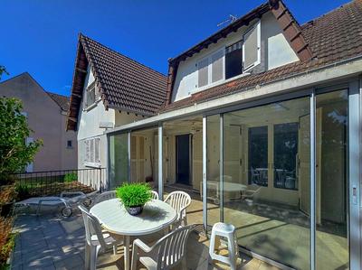 Maison - 170 m² - 7 pièces