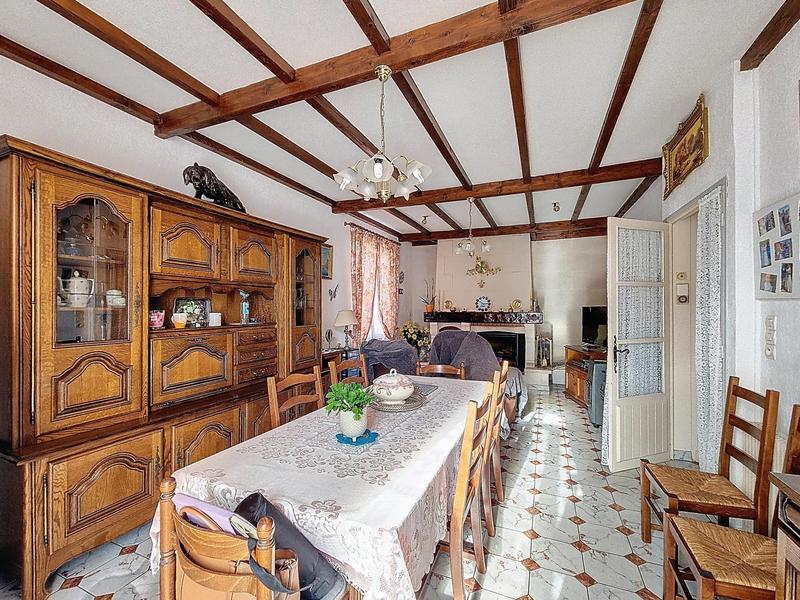 Maison - 84 m² - 5 pièces
