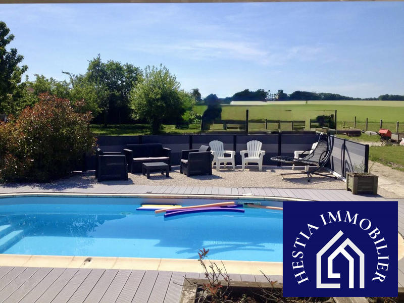 Maison - 205 m² - 9 pièces