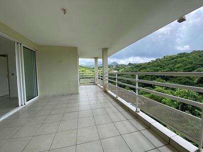 Appartement - 104 m² - 4 pièces