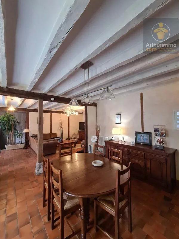 Maison - 265 m² - 8 pièces