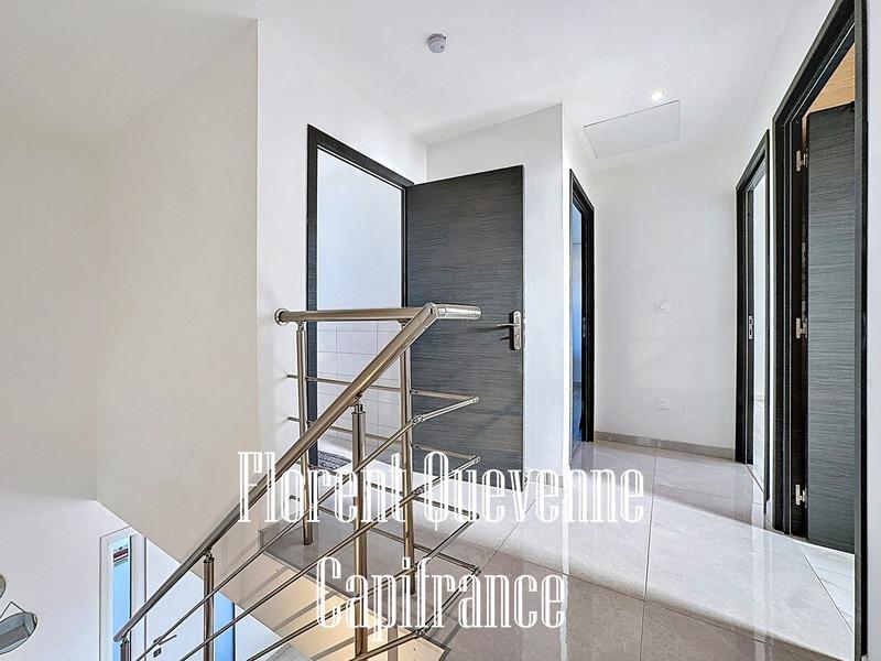 Maison - 151 m² - 6 pièces