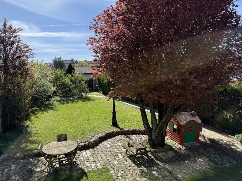 Maison - 174 m² - 5 pièces